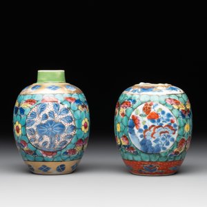 Seven Chinese blue, white and famille rose cups, six saucers and two English-decorated jarlets, Kangxi/Yongzheng — photo 4