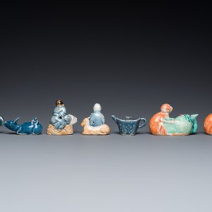 Seven Chinese blue, white, famille rose and monochrome blue water droppers, Qianlong and later — photo 3