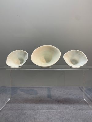 Seven Chinese Dehua blanc de Chine wares, 18th C. and later — photo 11