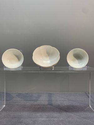 Seven Chinese Dehua blanc de Chine wares, 18th C. and later — photo 17