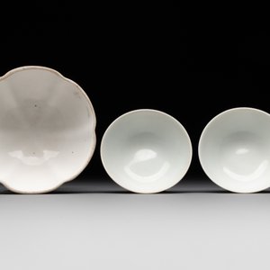 Seven Chinese Dehua blanc de Chine wares, 18th C. and later — photo 10
