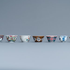Seven Chinese famille rose and other cups and saucers, Kangxi and later — photo 7