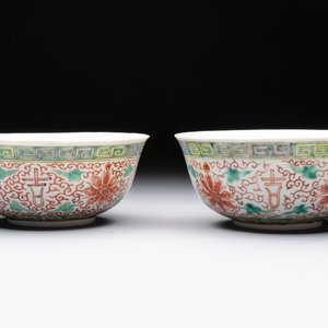 Seven Chinese famille rose bowls with floral design, various marks, 19/20th C. — 照片 14