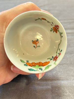 Seven Chinese famille rose cups and eleven saucers with floral design, Qianlong — 照片 51