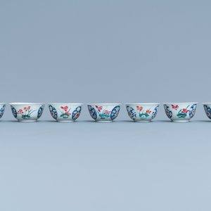Seven Chinese famille rose cups and five saucers, Qianlong — photo 7