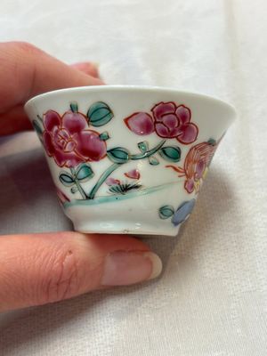Seven Chinese famille rose cups and saucers, Yongzheng/Qianlong — photo 19