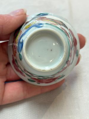 Seven Chinese famille rose cups and saucers, Yongzheng/Qianlong — photo 22