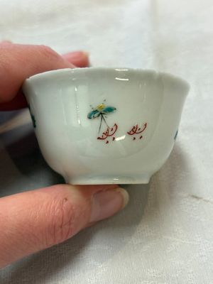 Seven Chinese famille rose cups and saucers, Yongzheng/Qianlong — photo 25