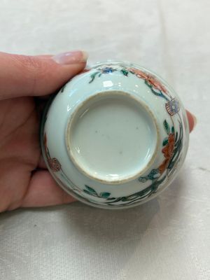 Seven Chinese famille rose cups and saucers, Yongzheng/Qianlong — photo 35