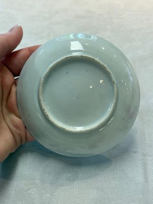 Seven Chinese famille rose cups and saucers, Yongzheng/Qianlong — photo 46