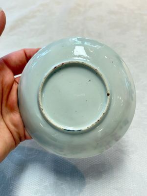 Seven Chinese famille rose cups and saucers, Yongzheng/Qianlong — photo 50