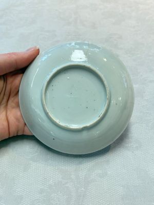 Seven Chinese famille rose cups and saucers, Yongzheng/Qianlong — photo 56