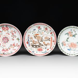 Seven Chinese famille rose cups and saucers, Yongzheng/Qianlong — photo 4