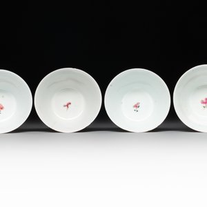 Seven Chinese famille rose cups and saucers, Yongzheng/Qianlong — photo 10