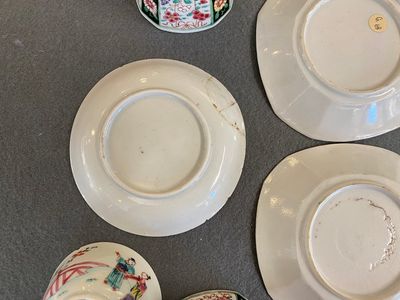 Seven Chinese famille rose cups and saucers, Yongzheng/Qianlong — 照片 4