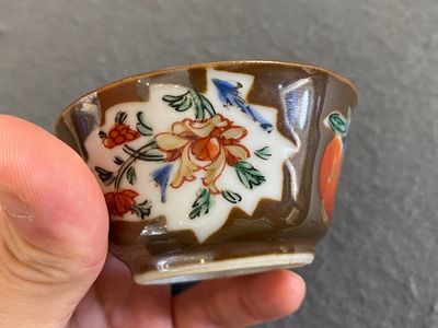 Seven Chinese famille rose cups and seven saucers, Yongzheng/Qianlong — photo 20