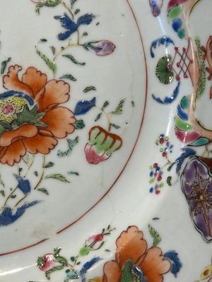 Seven Chinese famille rose 'Madame de Pompadour' plates, Qianlong, ca. 1745 — foto 29