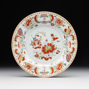 Seven Chinese famille rose 'Madame de Pompadour' plates, Qianlong, ca. 1745 — foto 8