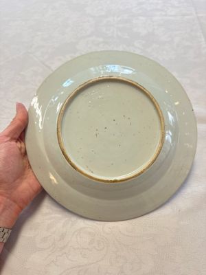 Seven Chinese famille rose plates with floral design, Qianlong — foto 7