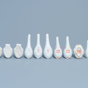 Seven Chinese famille rose spoons and four saucers, 19/20th C. — photo 2