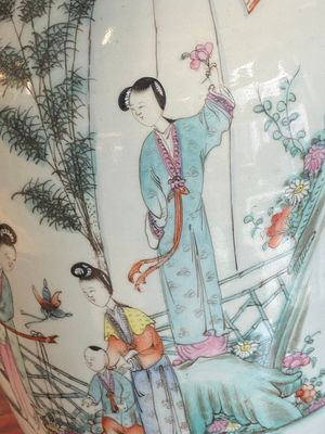 Seven Chinese famille rose vases, 19/20th C. — photo 30