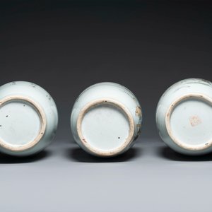 Seven Chinese famille rose vases, 19/20th C. — photo 5