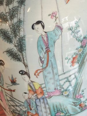 Seven Chinese famille rose vases, 19/20th C. — foto 28