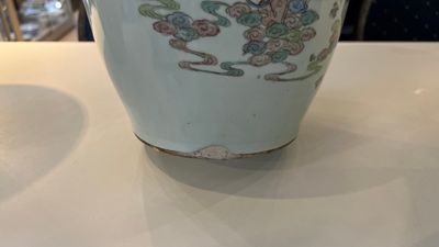 Seven Chinese famille rose vases, 19/20th C. — foto 63