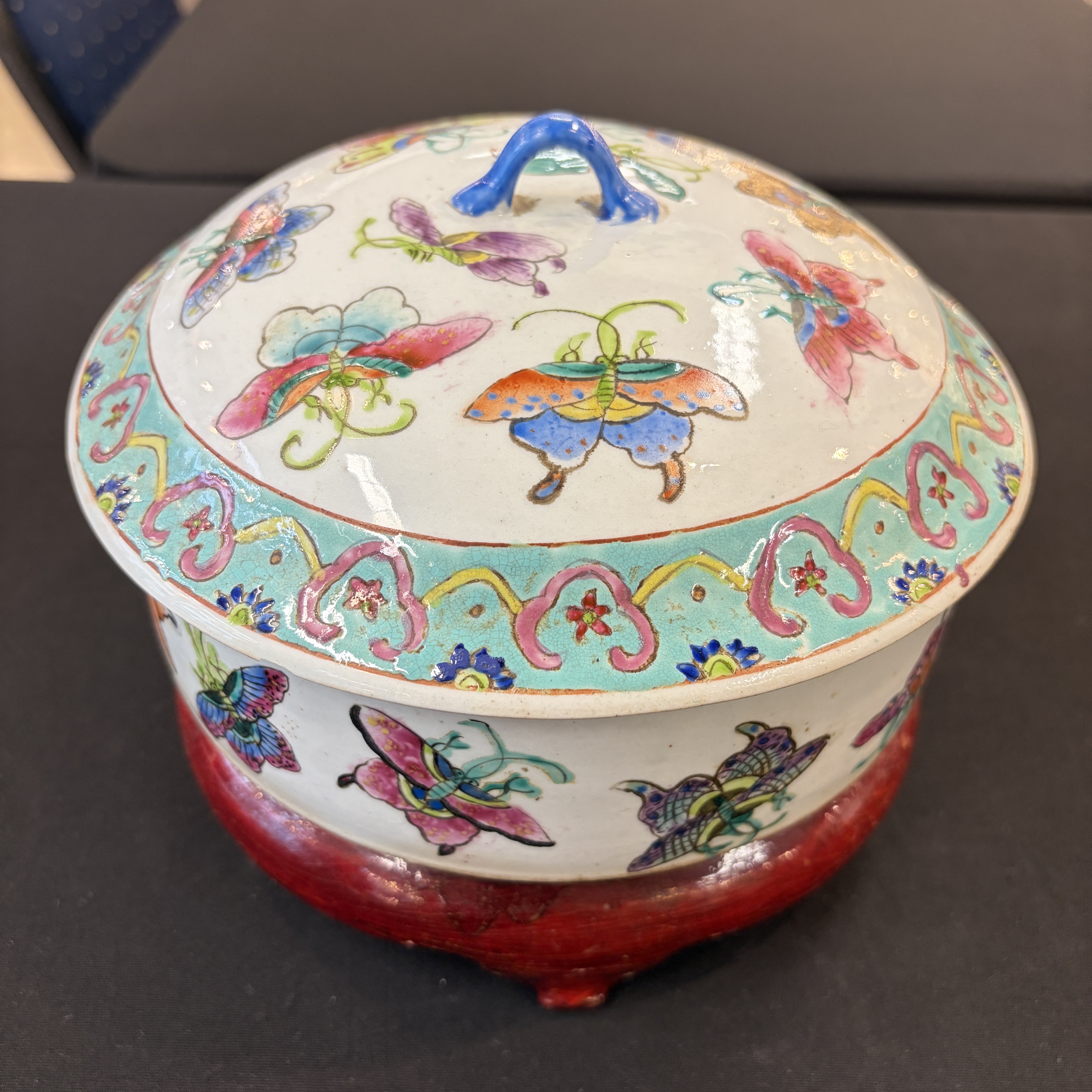 Seven Chinese famille rose, verte and monochrome wares — 照片 78