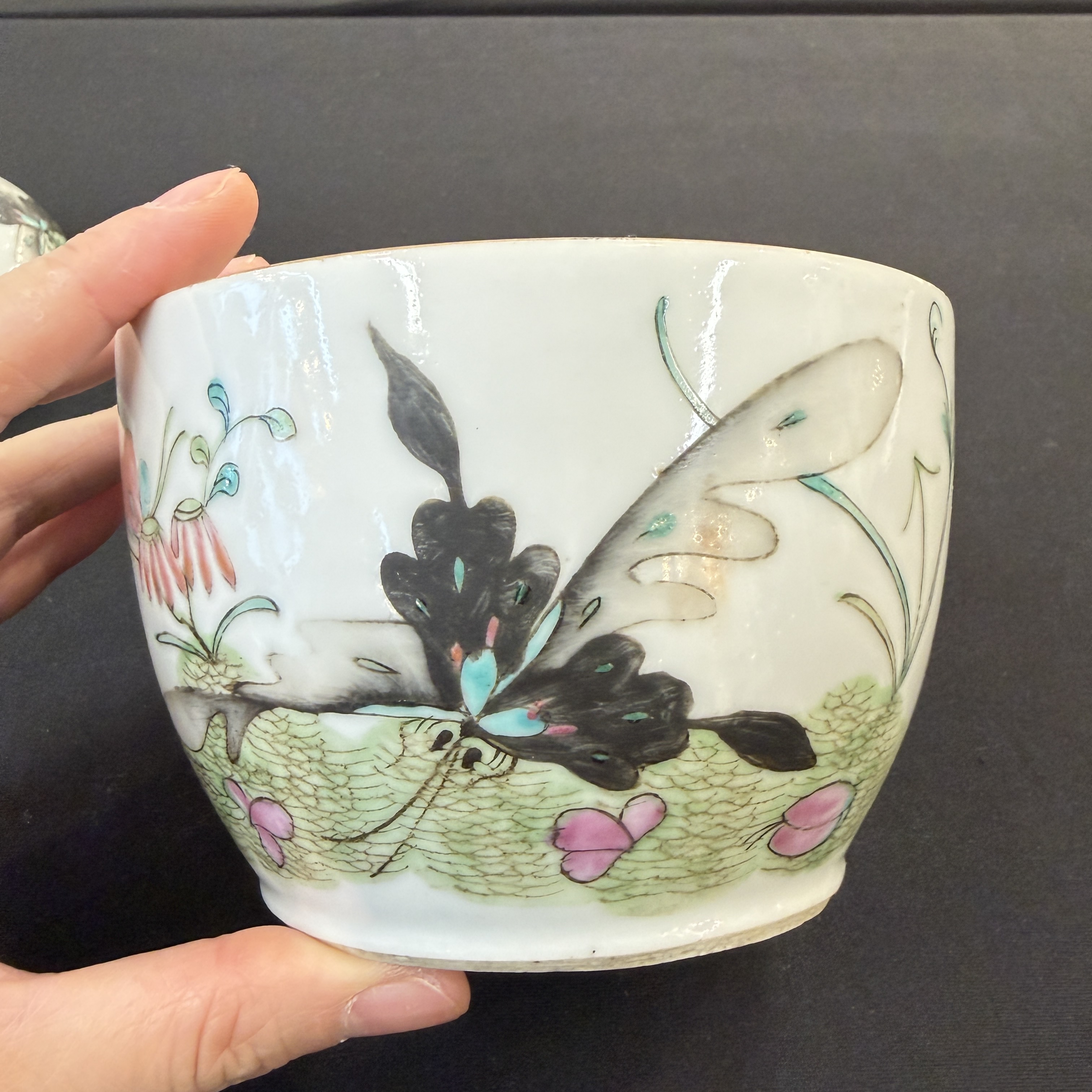 Seven Chinese famille rose, verte and monochrome wares — 照片 23