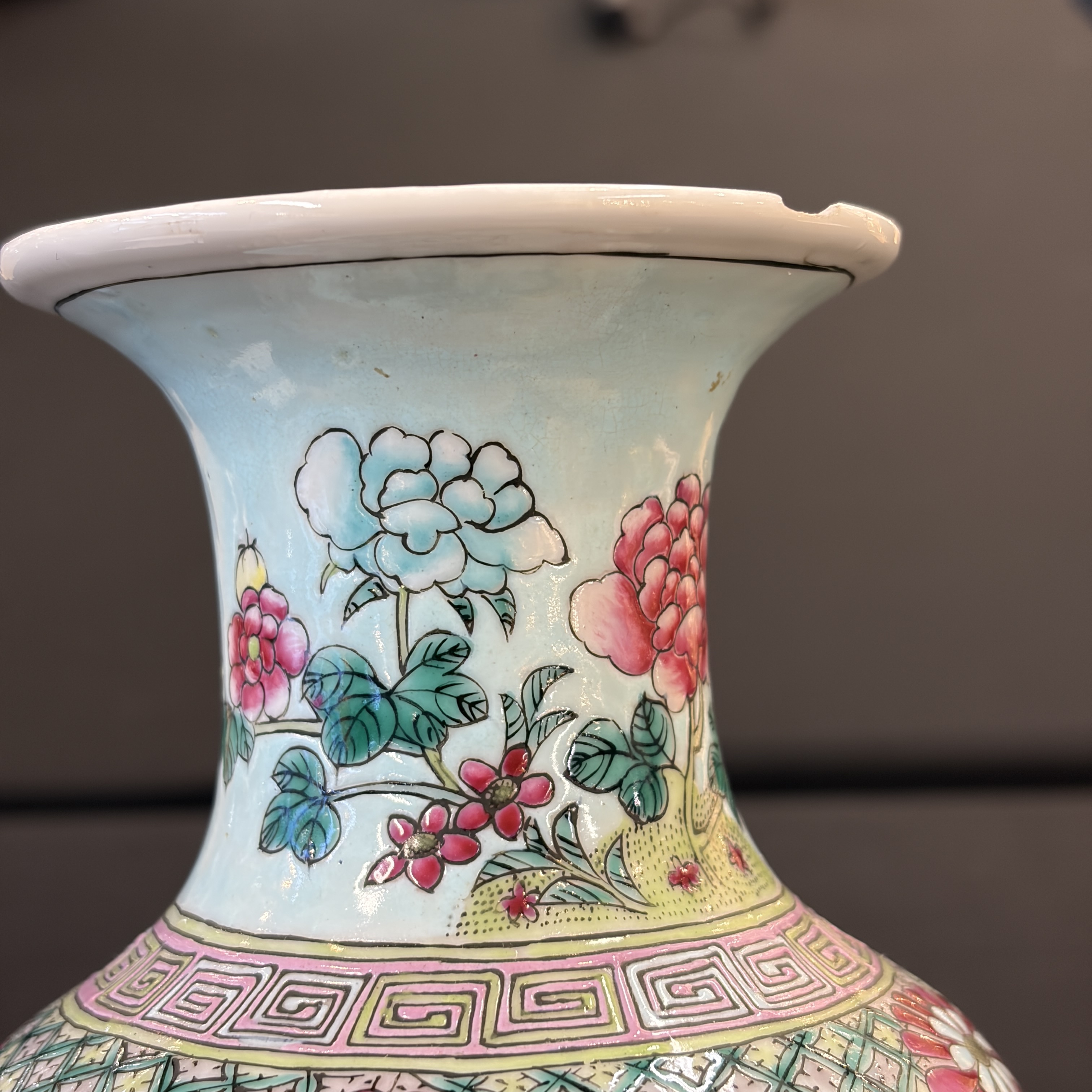 Seven Chinese famille rose, verte and monochrome wares — 照片 31