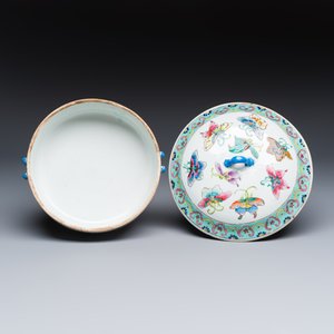 Seven Chinese famille rose, verte and monochrome wares — 照片 6