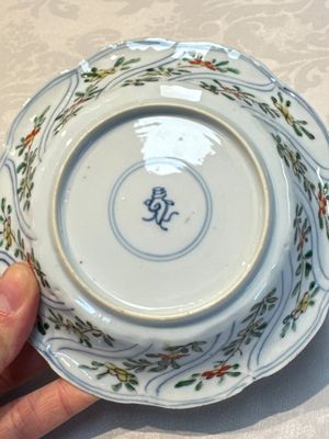 Seven Chinese famille verte cups and four saucers, conch shell and lingzhi marks, Kangxi — photo 124
