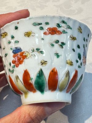 Seven Chinese famille verte cups and four saucers, conch shell and lingzhi marks, Kangxi — photo 33