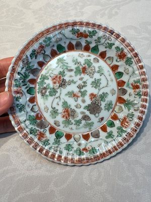 Seven Chinese famille verte cups and four saucers, conch shell and lingzhi marks, Kangxi — photo 43