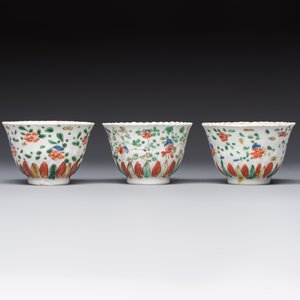Seven Chinese famille verte cups and four saucers, conch shell and lingzhi marks, Kangxi — photo 6