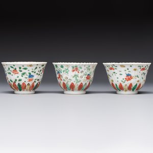 Seven Chinese famille verte cups and four saucers, conch shell and lingzhi marks, Kangxi — photo 7