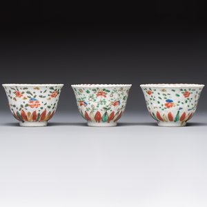 Seven Chinese famille verte cups and four saucers, conch shell and lingzhi marks, Kangxi — photo 9