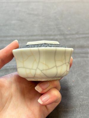 Seven Chinese ge-type wares, 19/20th C. — photo 40