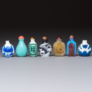 Seven Chinese glass snuff bottles, Daoguang mark, 19/20th C. — photo 2
