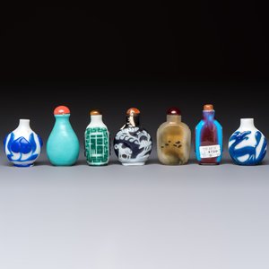 Seven Chinese glass snuff bottles, Daoguang mark, 19/20th C. — photo 4
