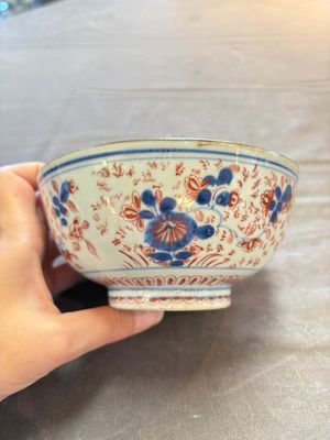 Seven Chinese Imari-style and famille rose bowls with floral and figural designs, 18th C. — foto 32