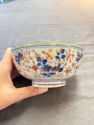 Seven Chinese Imari-style and famille rose bowls with floral and figural designs, 18th C. — foto 33