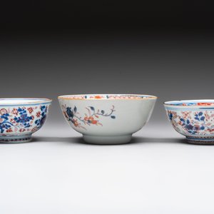Seven Chinese Imari-style and famille rose bowls with floral and figural designs, 18th C. — foto 3