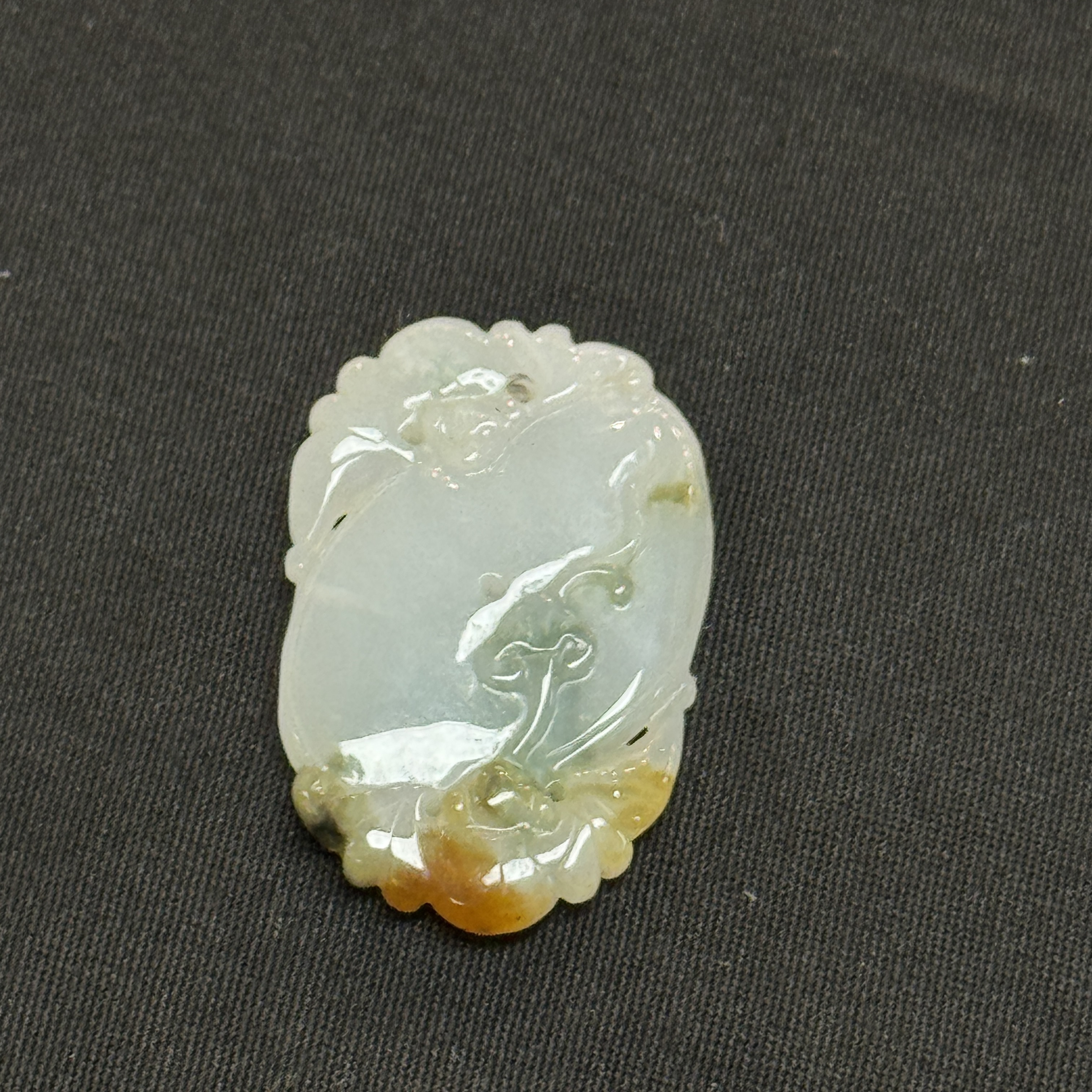 Seven Chinese jade, jadeite and agate wares, including snuff bottles — photo 37