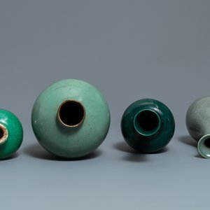 Seven Chinese monochrome green and turquoise porcelain wares, 19/20th C. — photo 9