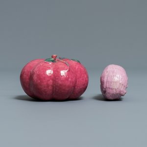 Seven Chinese monochrome pink and liver-red porcelain wares, Kangxi and later — photo 11