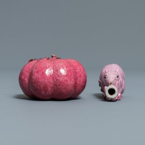 Seven Chinese monochrome pink and liver-red porcelain wares, Kangxi and later — photo 9
