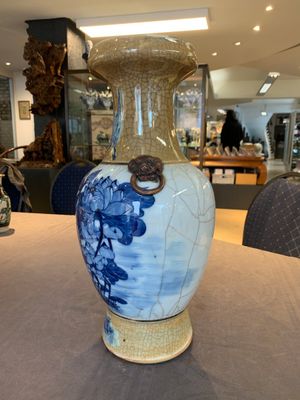 Seven Chinese Nanking blue and white and famille verte crackle-glazed vases, 19/20th C. — photo 26