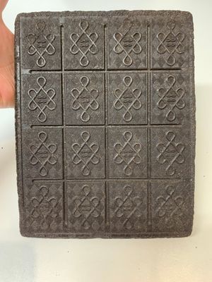 Seven Chinese Pu'er tea and black tea bricks, 20th C. — photo 3